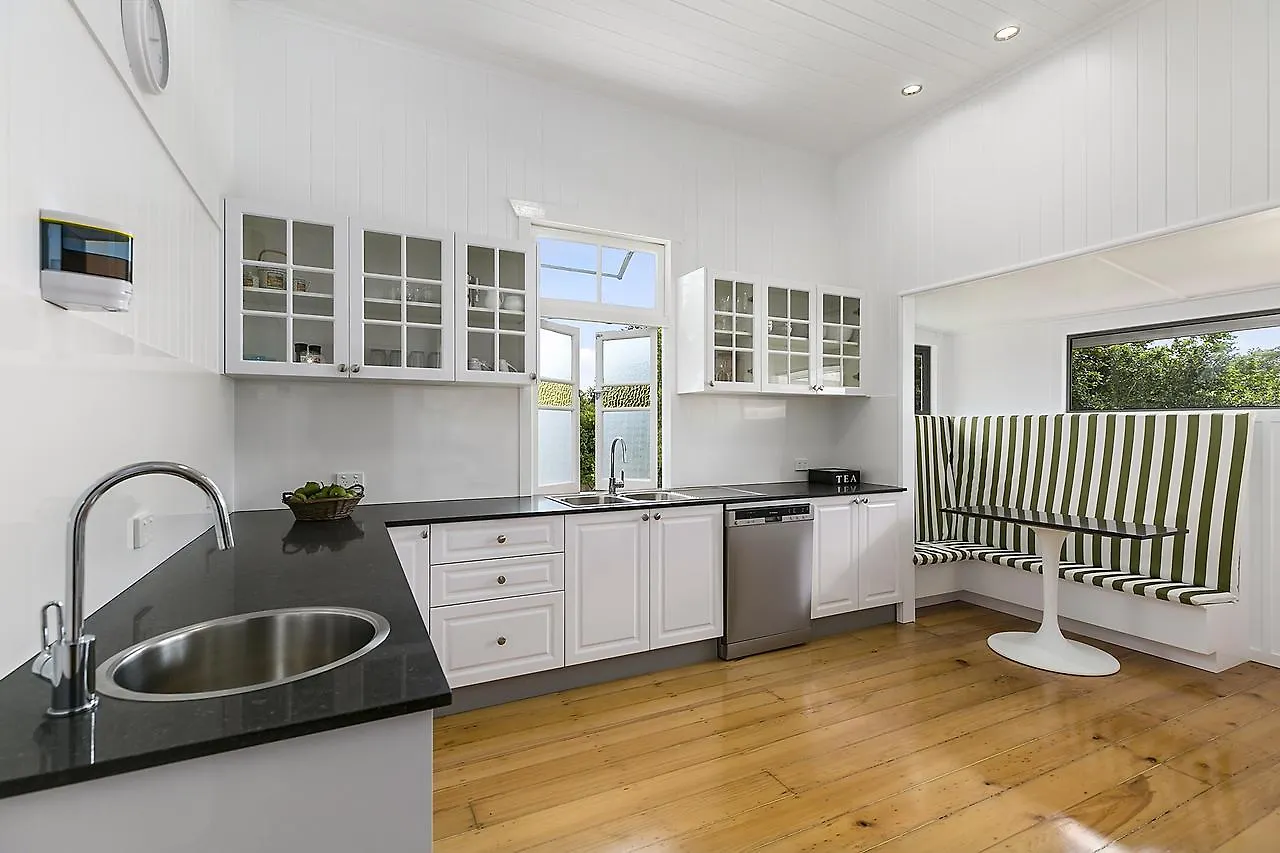 Kenilworth Boutique Accommodation contacts